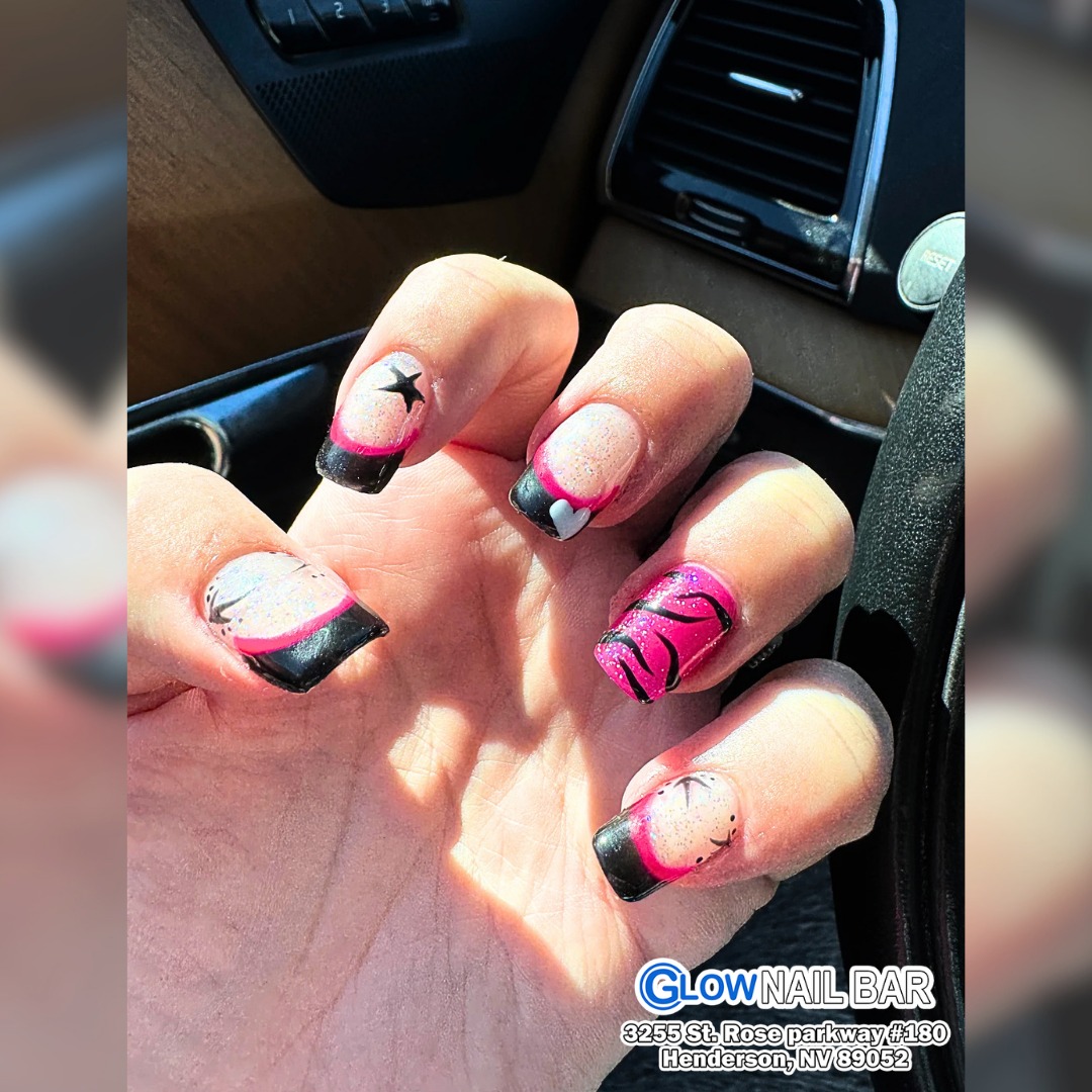 Glow Nail Bar